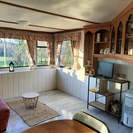 אתר קמפינג Mobilhome Saint-Vallier (Charente)